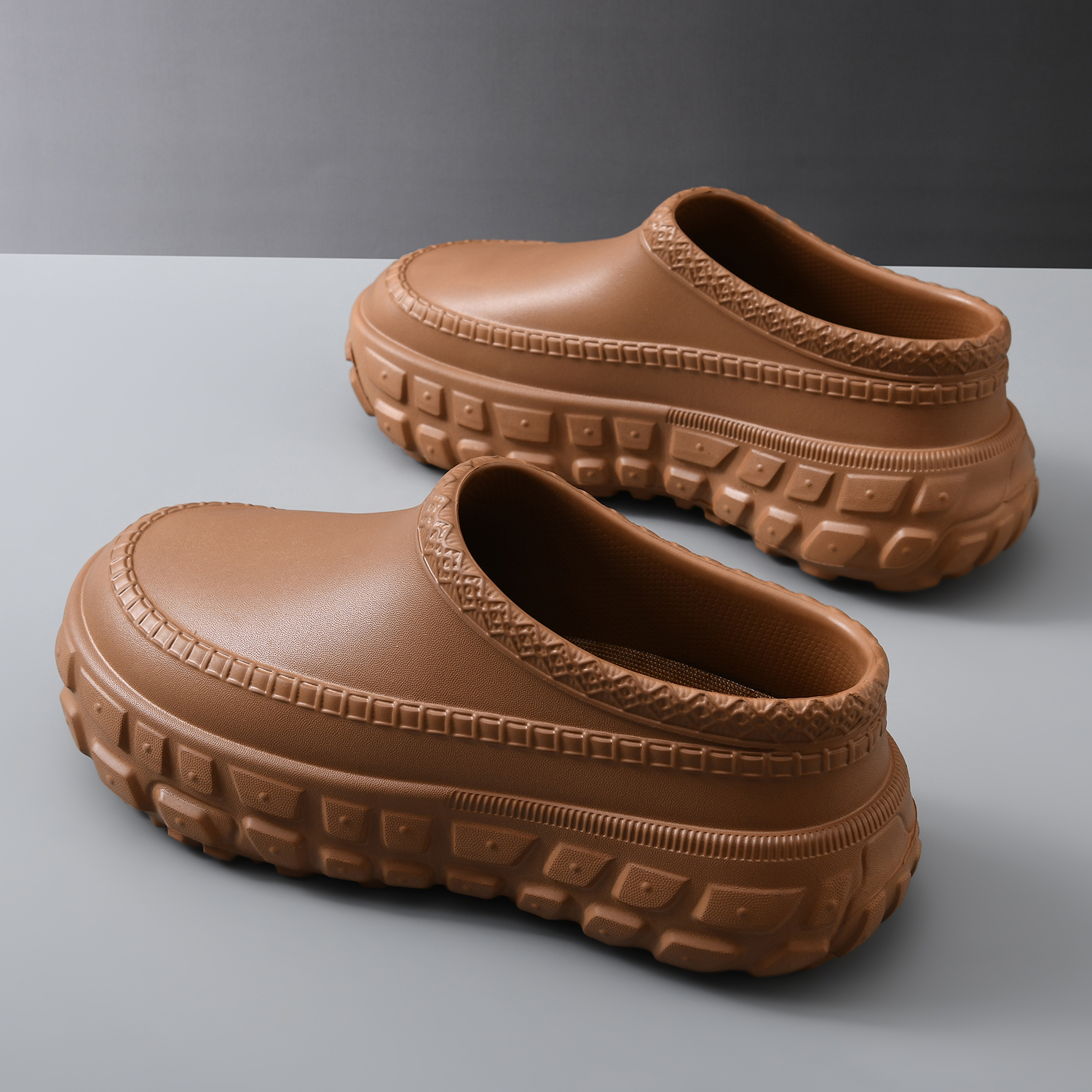 包头拖鞋2025新款厚底厨房防水防油轮胎底情侣包跟防滑耐磨厨师鞋