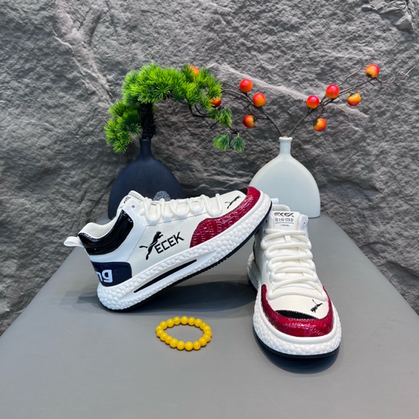 秋冬新款保暖漆皮亮面系带厚底舒适百搭潮流时尚运动休闲男鞋