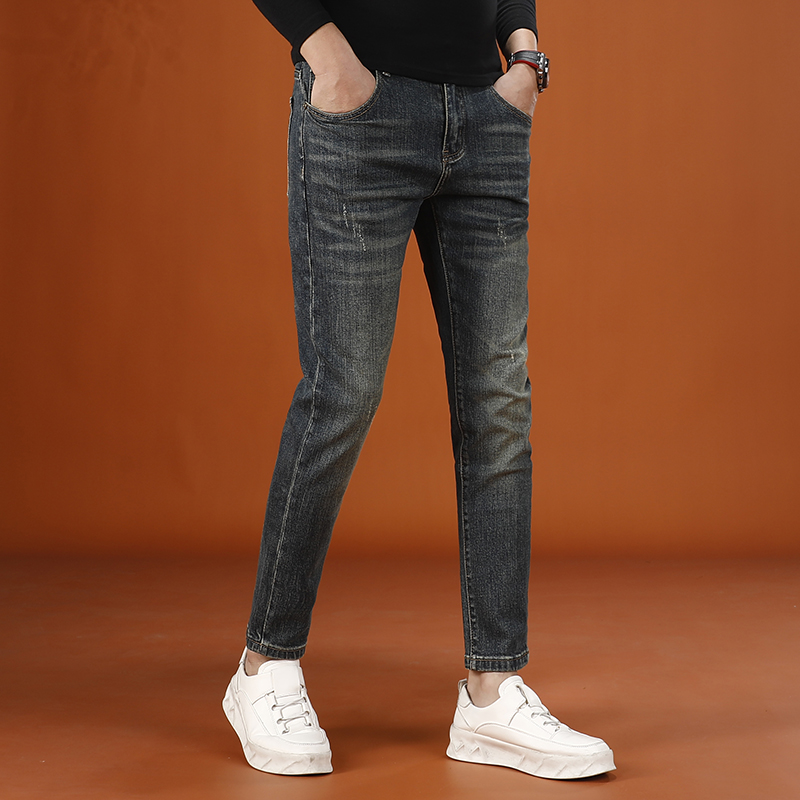 牛仔裤男款爆款2025新款秋冬款修身小脚高档弹力抓绒九分裤男裤子