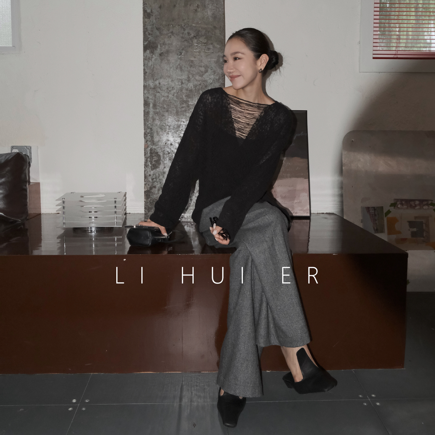 LiHuiEr李慧儿【左耳】2025秋季慵懒松弛感黑色上衣YCNL-024