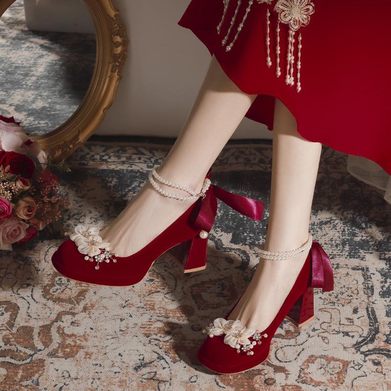玛丽珍鞋2025年新款公主鞋伴娘鞋花朵珍珠链粗跟不累脚高跟鞋中式