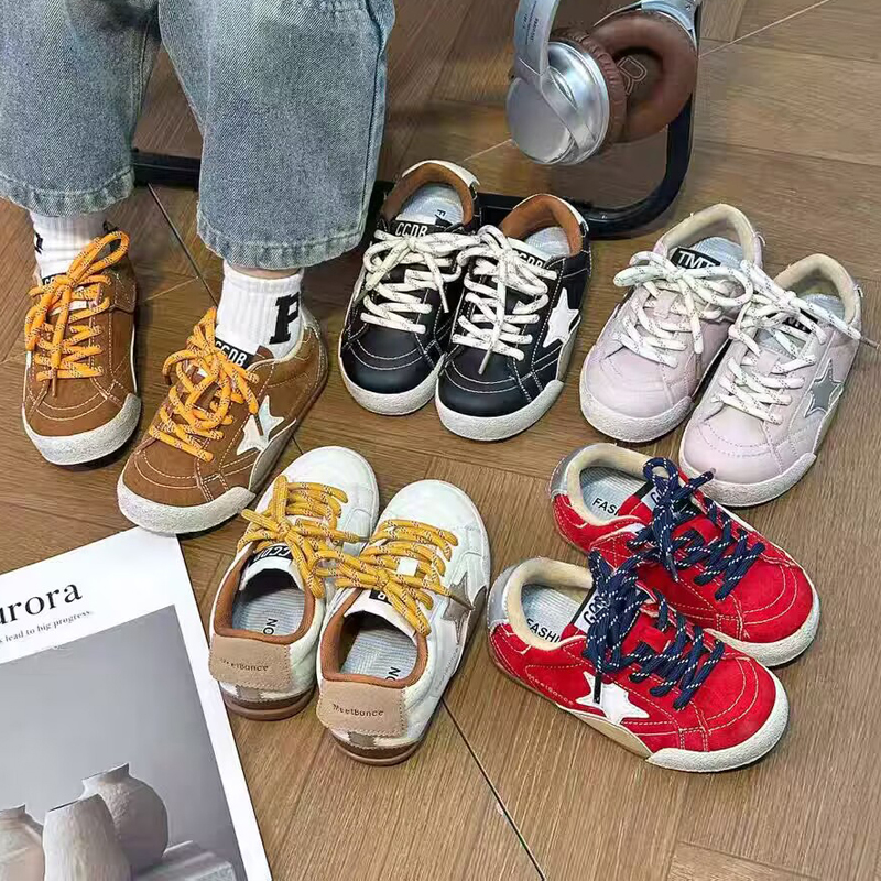 儿童运动鞋2025春秋新款轻便女童星星鞋防滑板鞋软底男童德训鞋潮