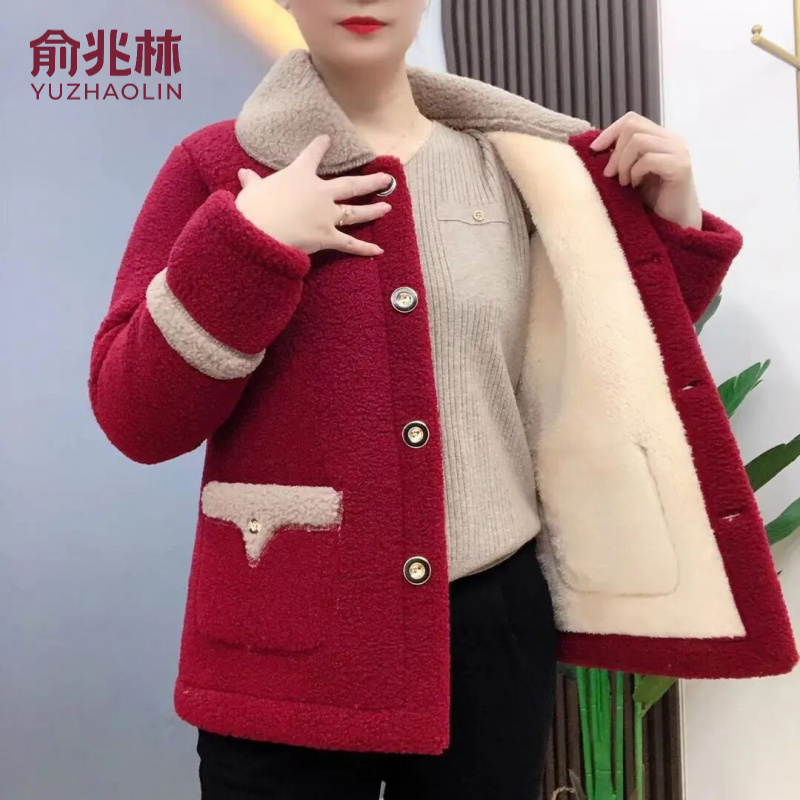 俞兆林2025加绒加厚保暖外套女中老年妈妈装毛毛外套冬季时尚百搭