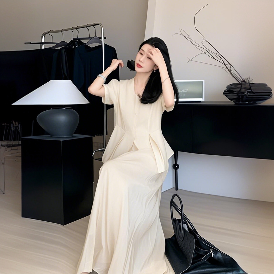 2025夏季微胖mm气质设计感收腰泡泡袖上衣大码高腰半身裙两件套女