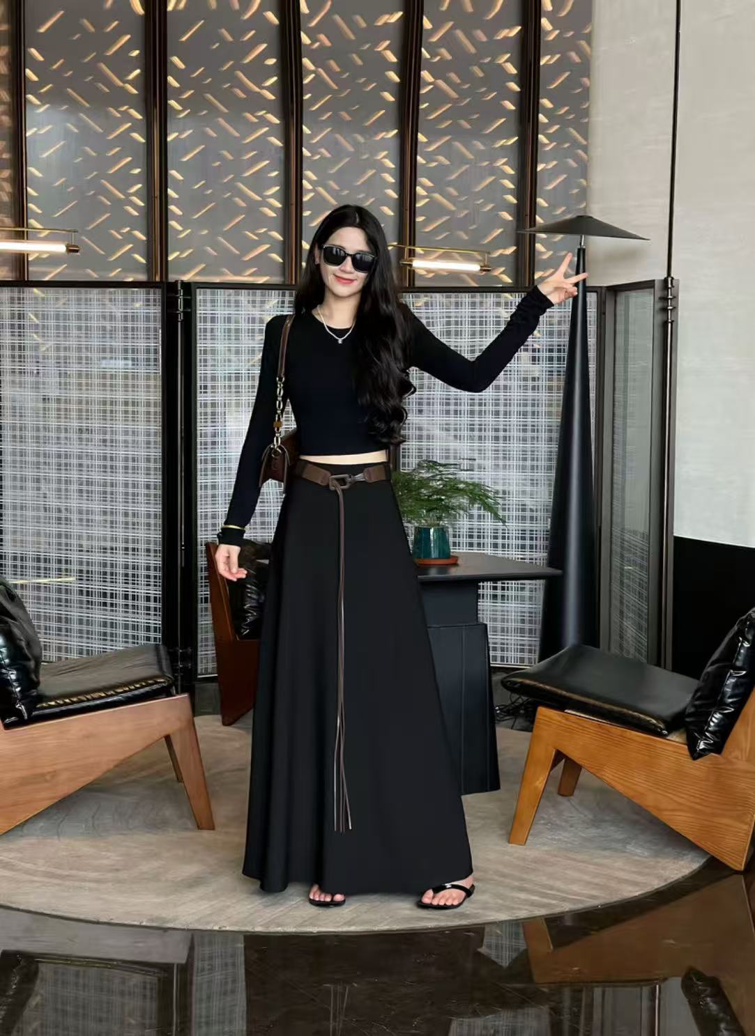 秋季新款气质百搭高腰显瘦A字版长款长裙半身裙女（配腰带）   2131