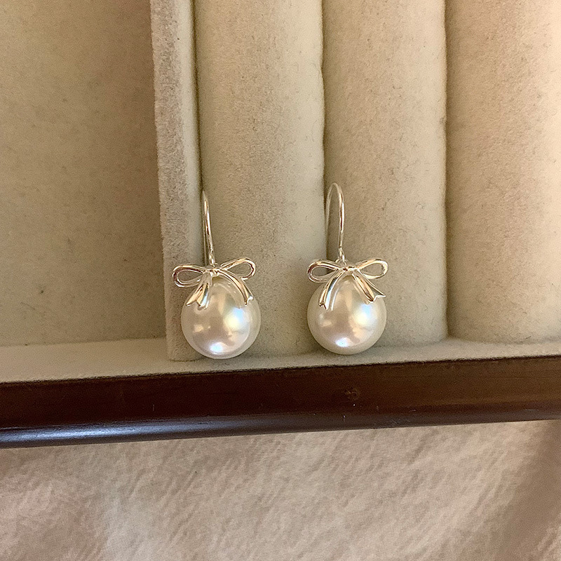 s925纯银珍珠耳环高级感气质2023年新款潮小众设计感蝴蝶