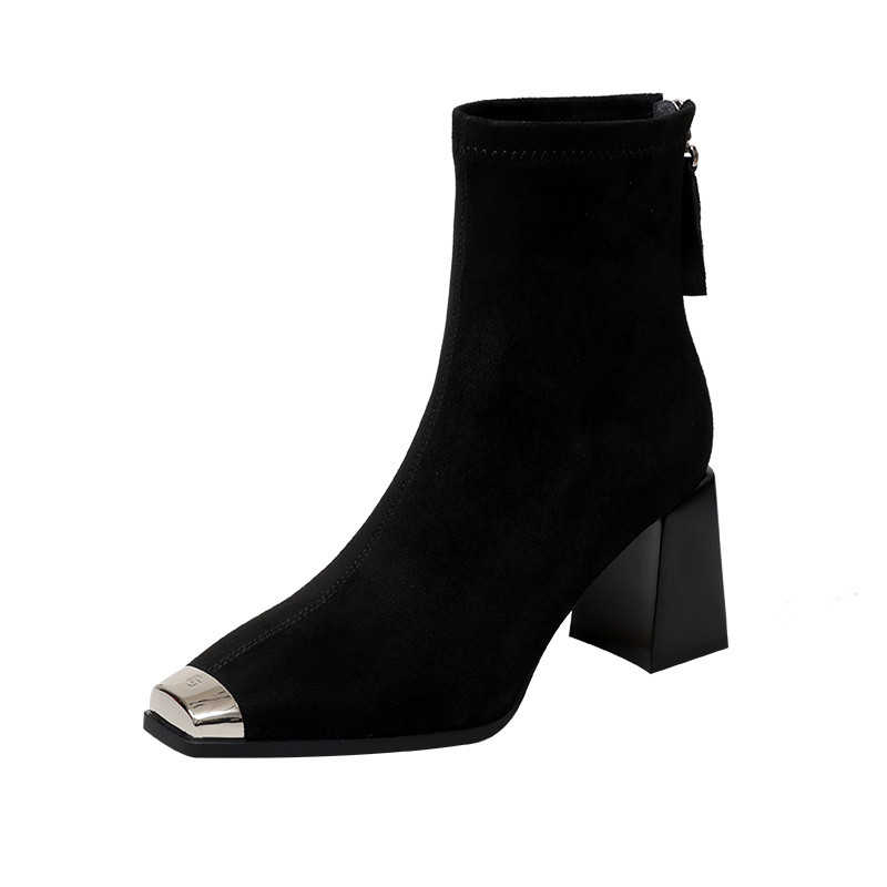 防踢金属头网红瘦瘦靴子2024新款单靴粗跟短靴绒面高跟鞋女秋冬季