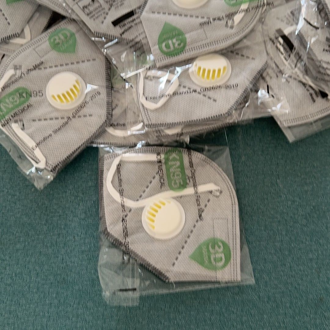 KN95防尘口罩工业粉尘打磨透气独立包装带呼吸阀加厚防雾霾防护