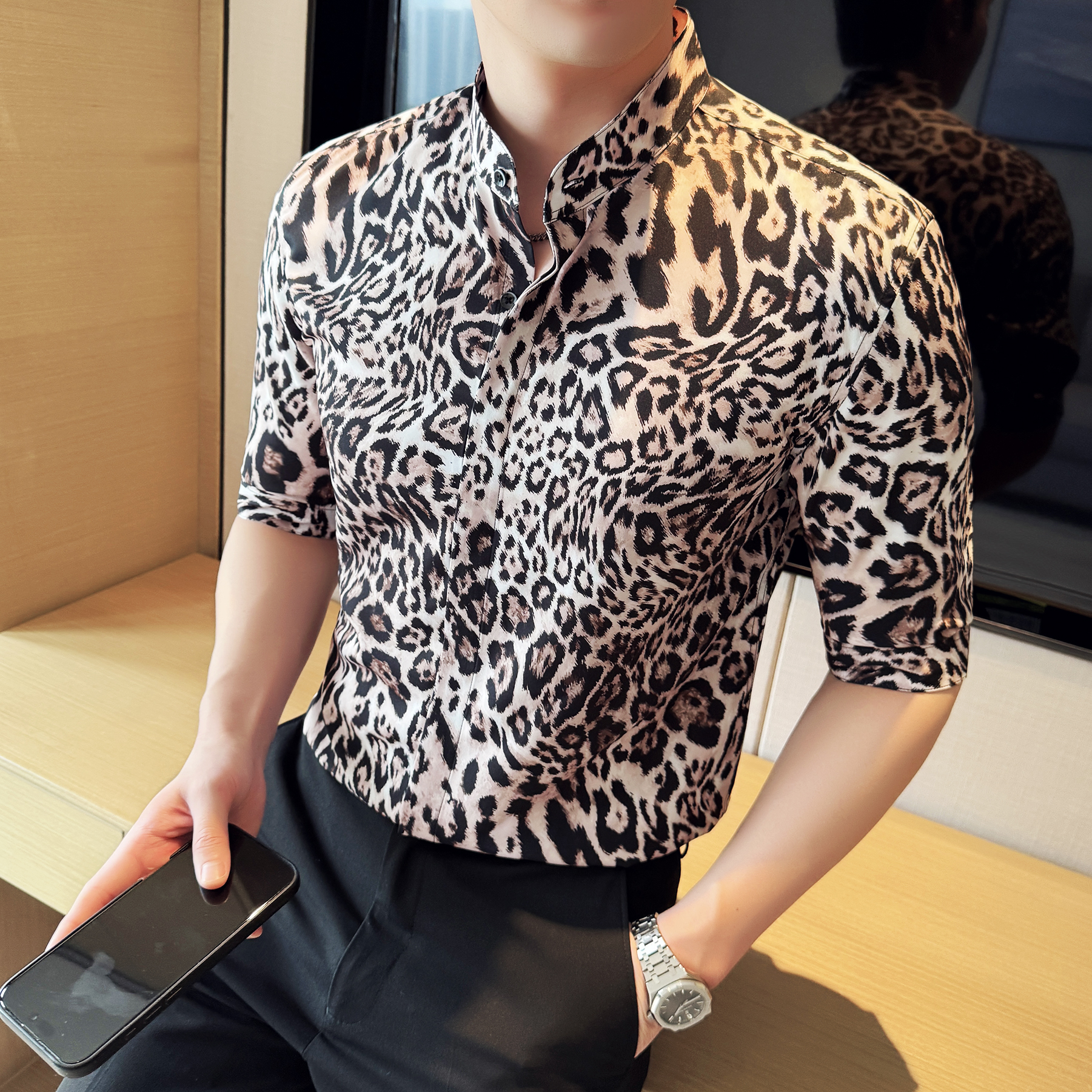 夏季2025新款豹纹短袖衬衫男高级感痞帅立领印花七分中袖衬衣薄款