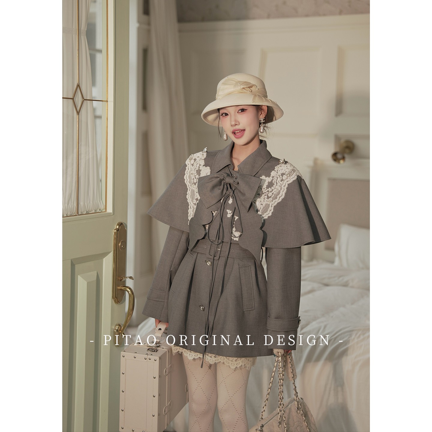 杜屁屁桃PITAO 原创【伦敦晨雾】百搭设计师秋冬款大衣蕾丝镂空套装