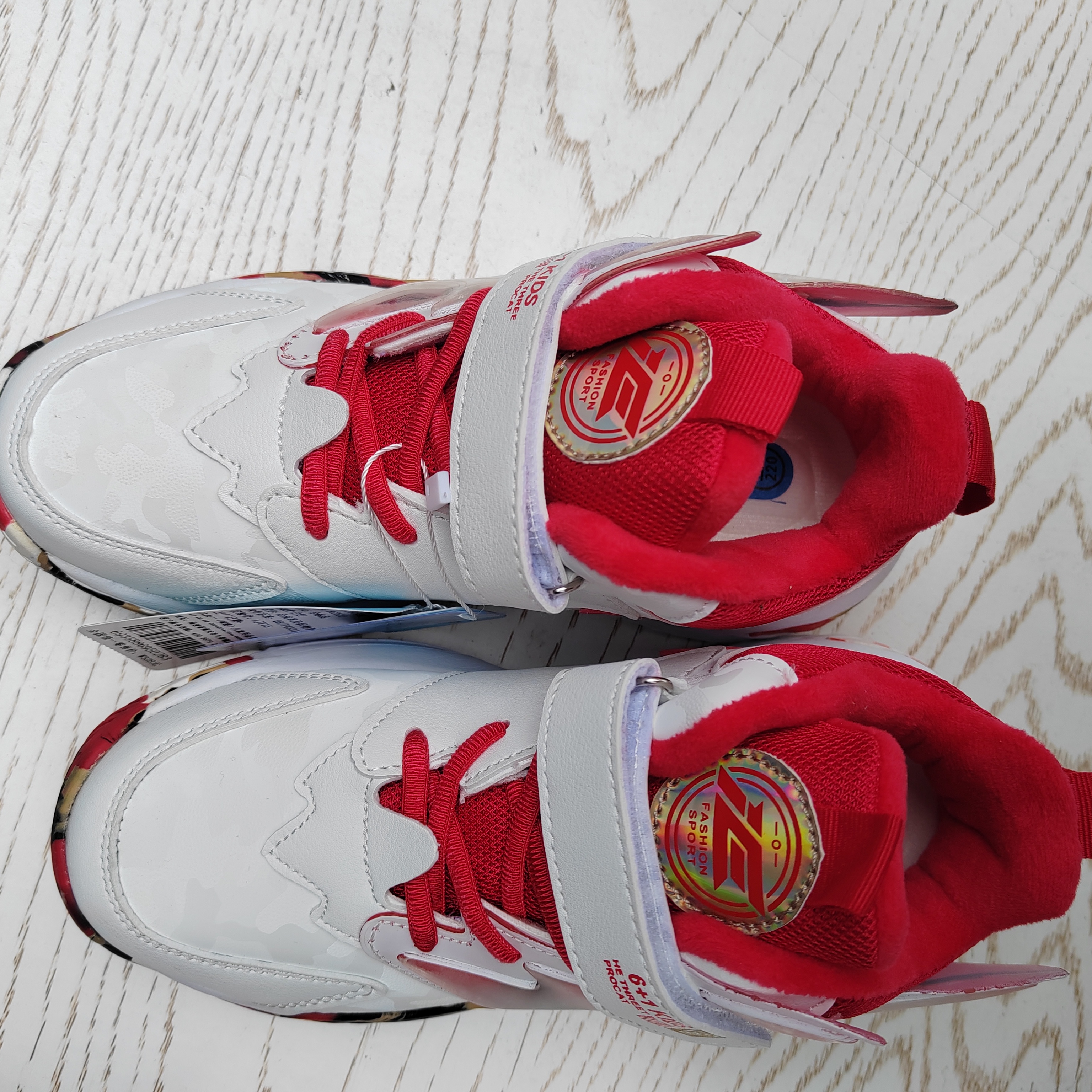 低帮运动风耐磨轻便运动鞋板鞋小白鞋休闲鞋鞋子秋季女士男