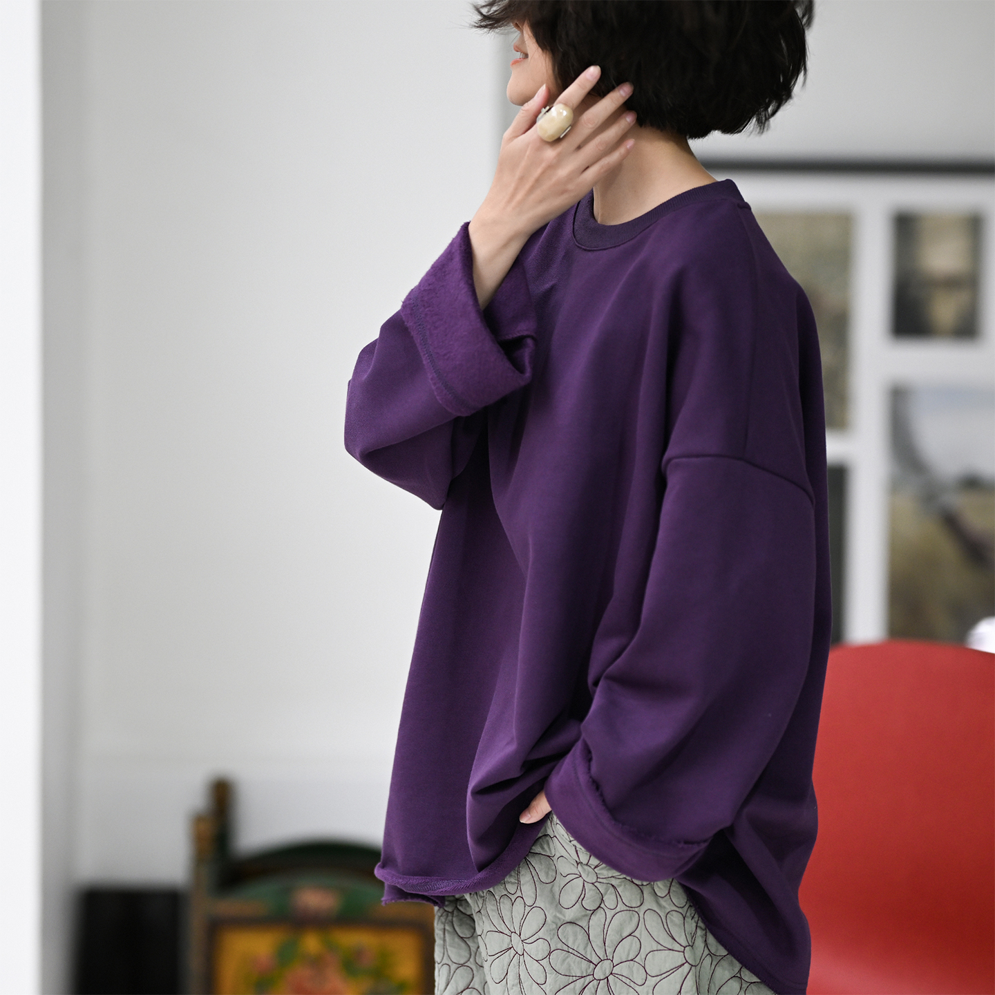 R35117 韩版oversize圆领长袖毛边加绒纯色大版卫衣女冬 米兰宣言