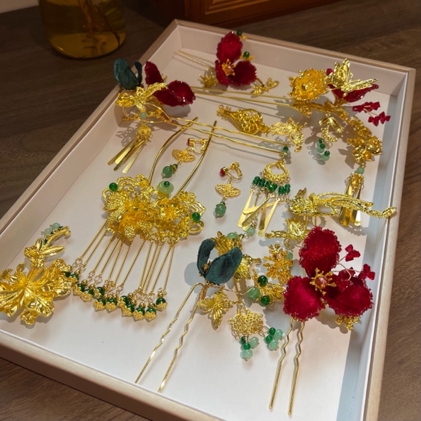 新中式边夹红色流苏簪子宫廷结婚新娘头饰中国风百搭金色大气复古