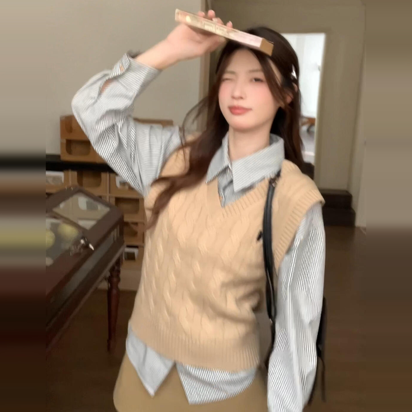 秋季韩系减龄学院风polo领条纹衬衫V领马甲背心半身短裙三件套女