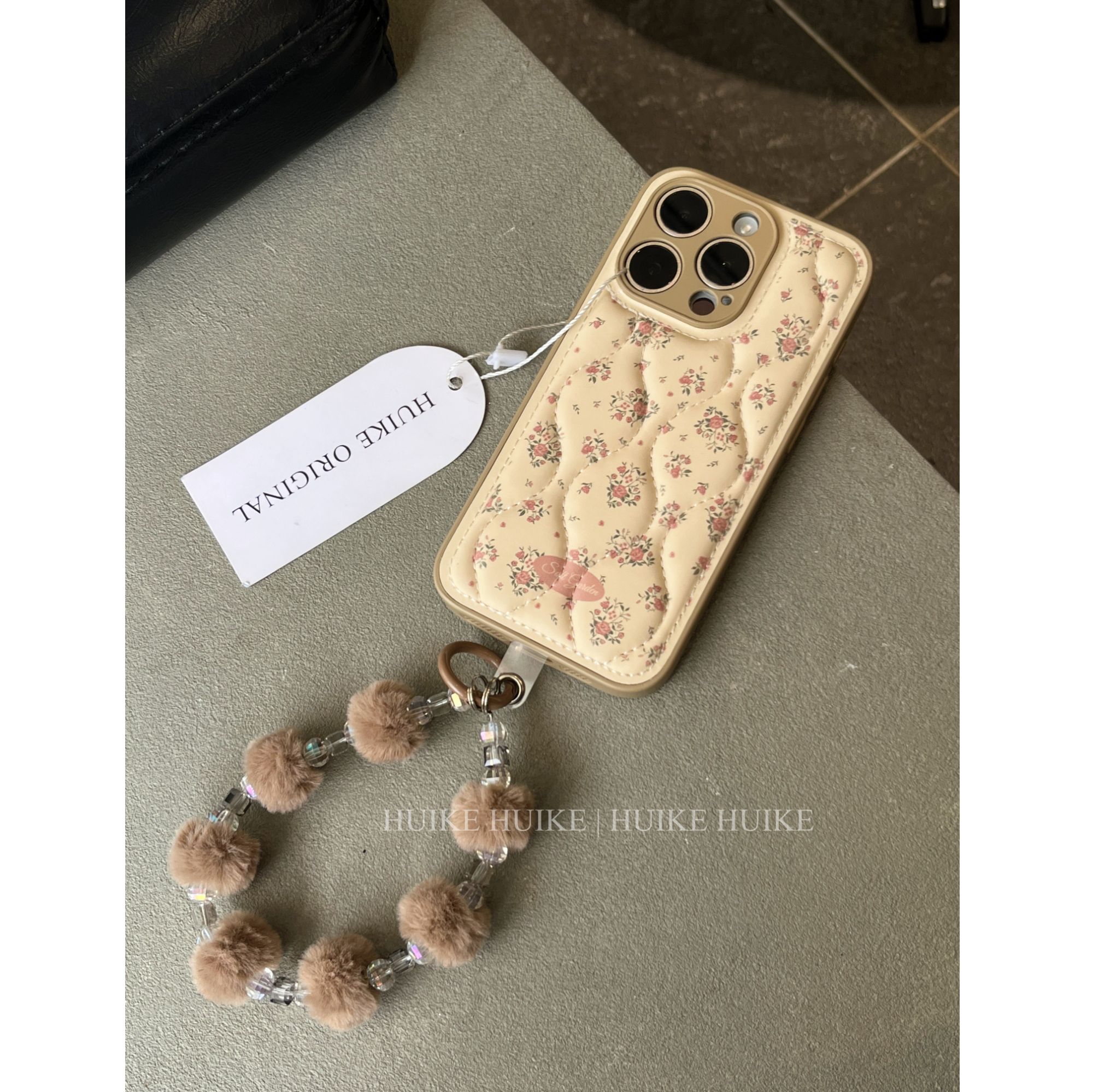 秋冬卡其碎花防摔适用苹果17手机壳iphone16/15/14/13promax气质