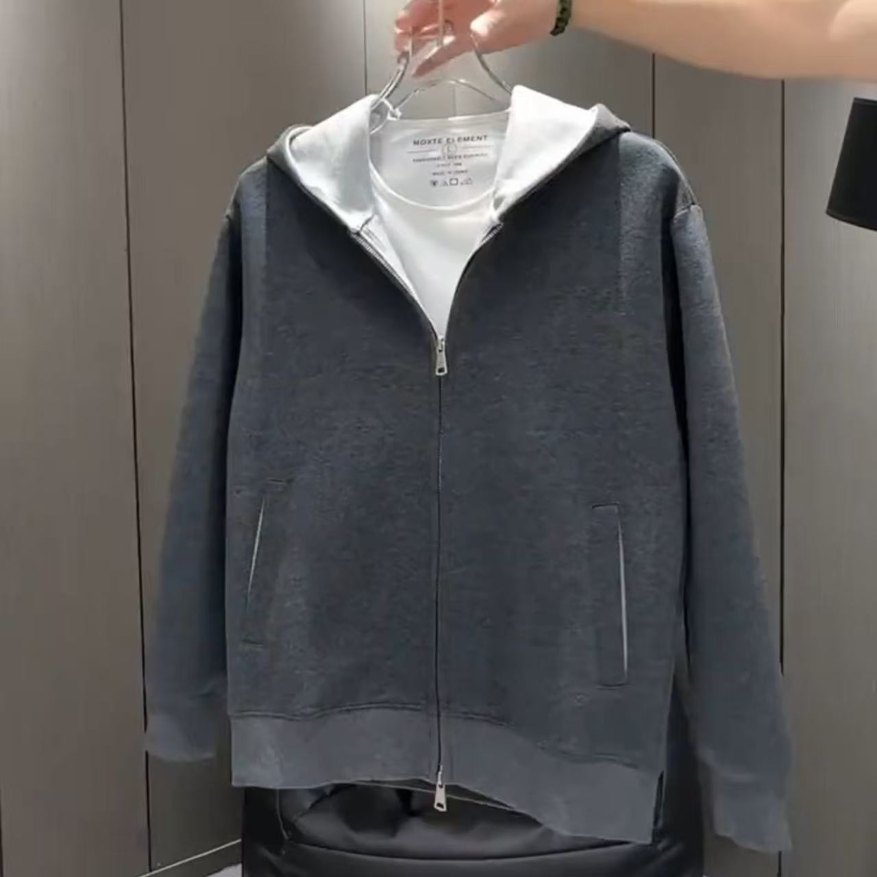 秋季男士新款质感厚实简约拼色设计感连帽拉链外套