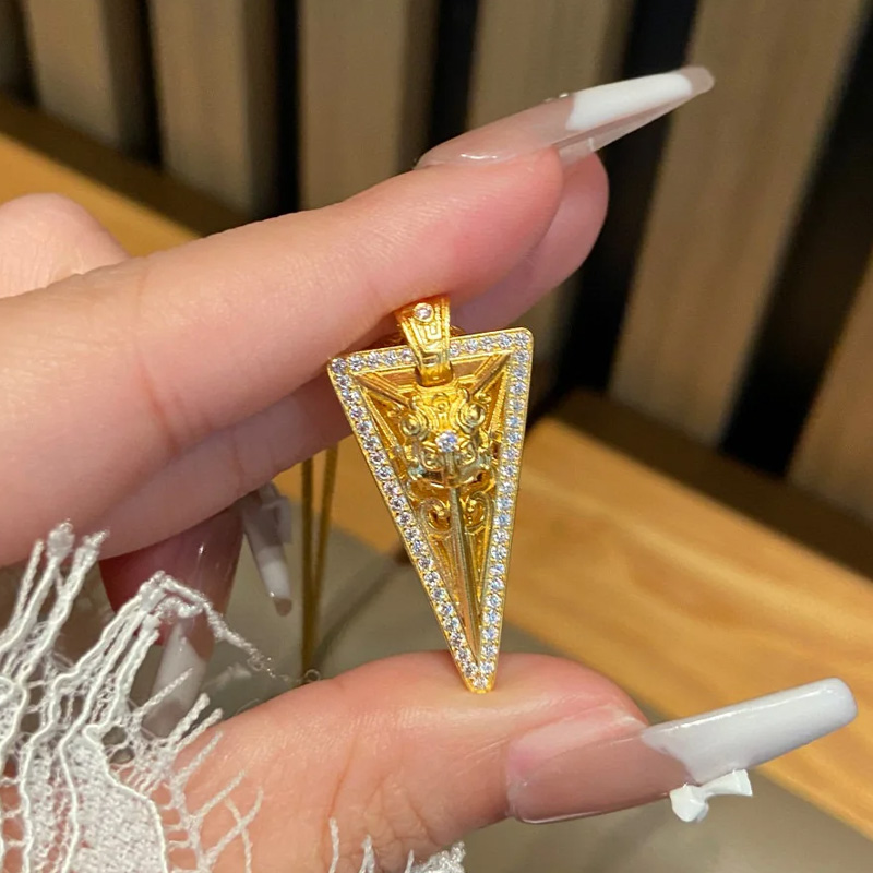 足金999神龙玄凤三角牌黄金吊坠青铜兽倒三角挂坠项链圣诞节礼物