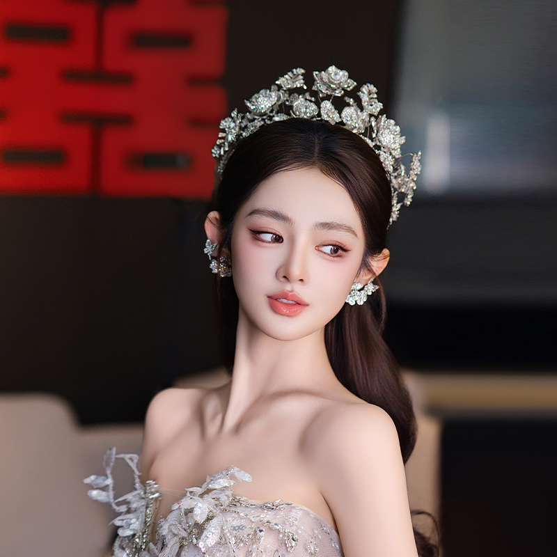 合金婚庆饰品 韩式新娘轻奢皇冠婚礼造型高级闪钻花朵发饰MT2538