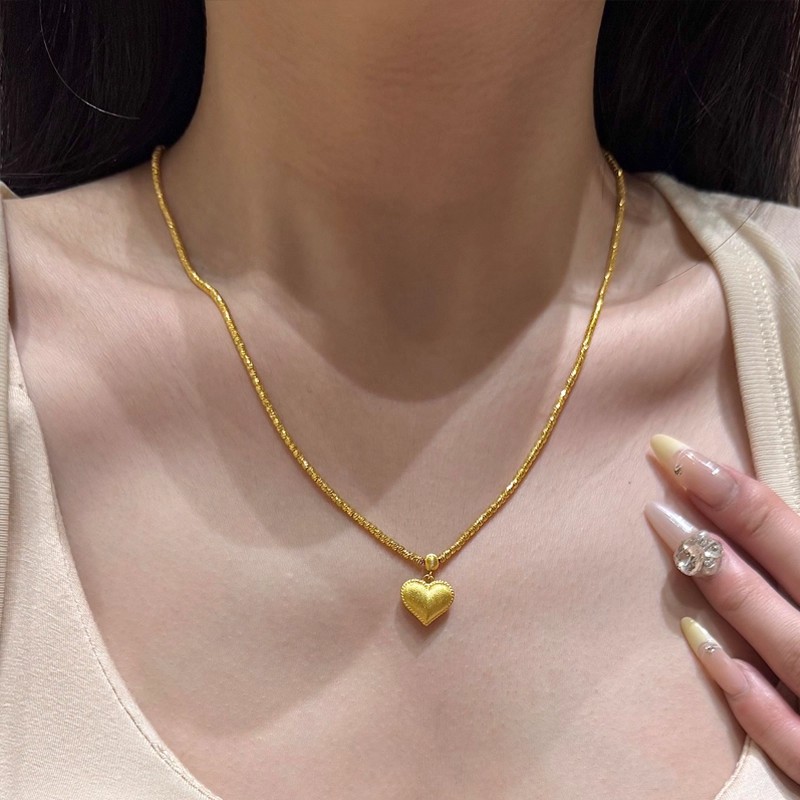 铜合金项链 爆闪复古碎碎金色心形吊坠轻奢新中式爱心项链送女友
