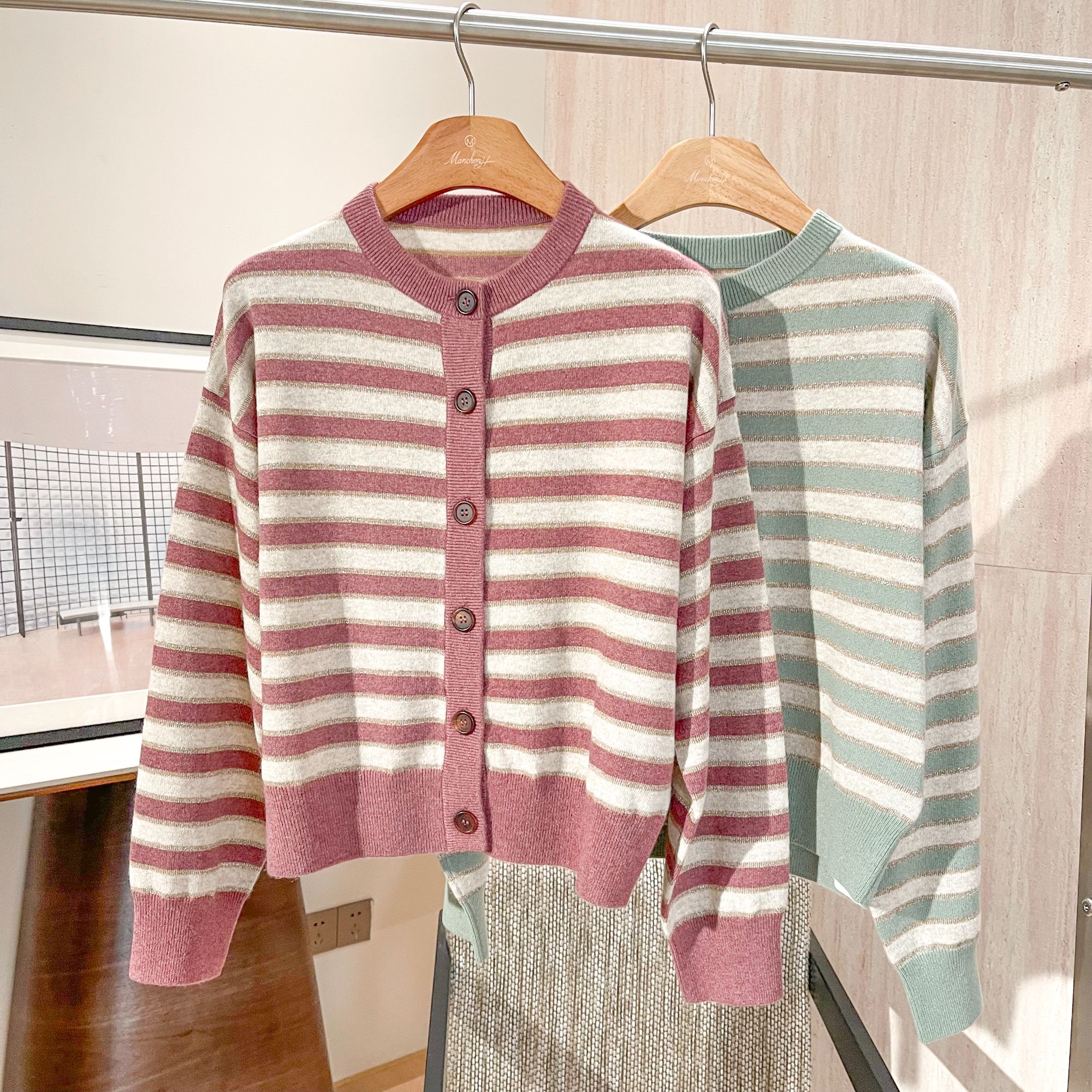 曼辰manchenh"暖绒时光"重磅100羊绒织金条纹开衫