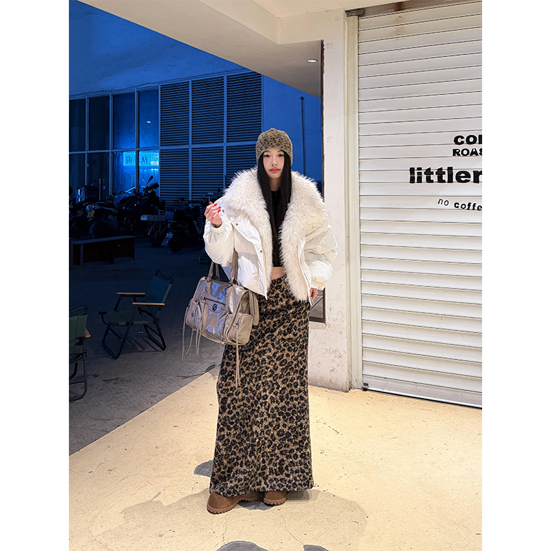 2025冬季新款ins设计感毛毛拼接长袖棉服外套女配显瘦豹纹半身裙