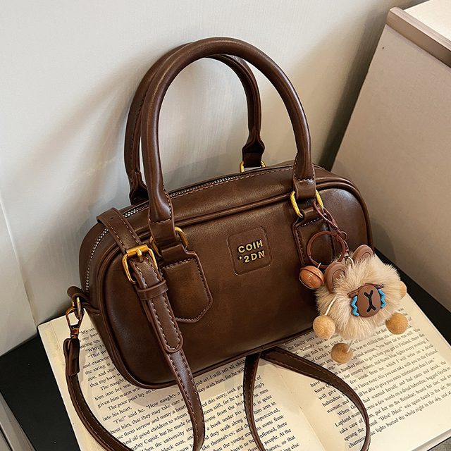 意大利复古手拎保龄球包女2025秋冬新款时尚百搭单肩包法国小众设