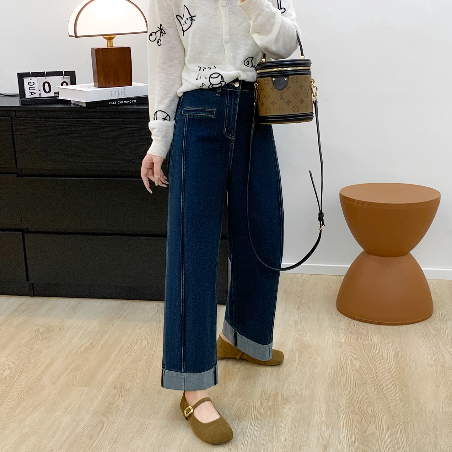 大码梨形身材高腰阔腿牛仔裤女秋季款宽松遮胯显瘦垂感直筒九分裤