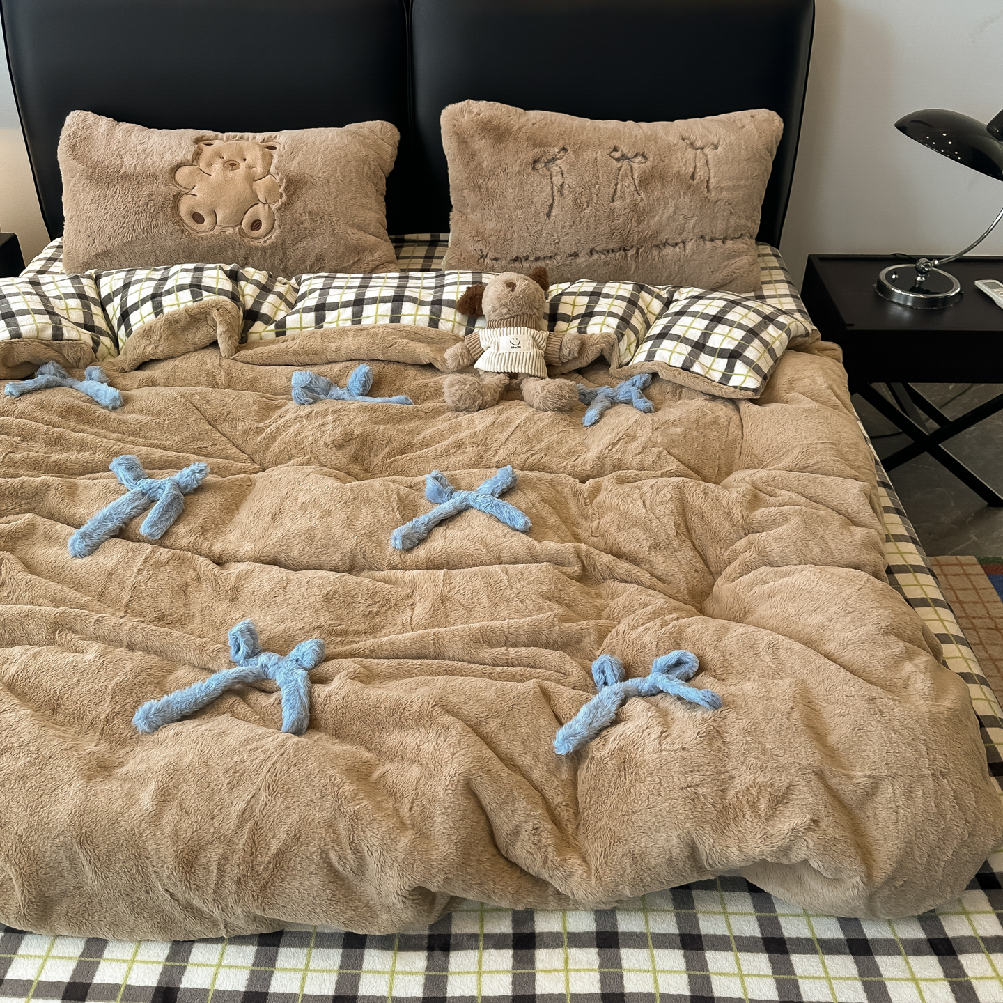 秋冬牛奶绒四件套可爱立体蝴蝶结被套珊瑚绒保暖床单人宿舍三件套