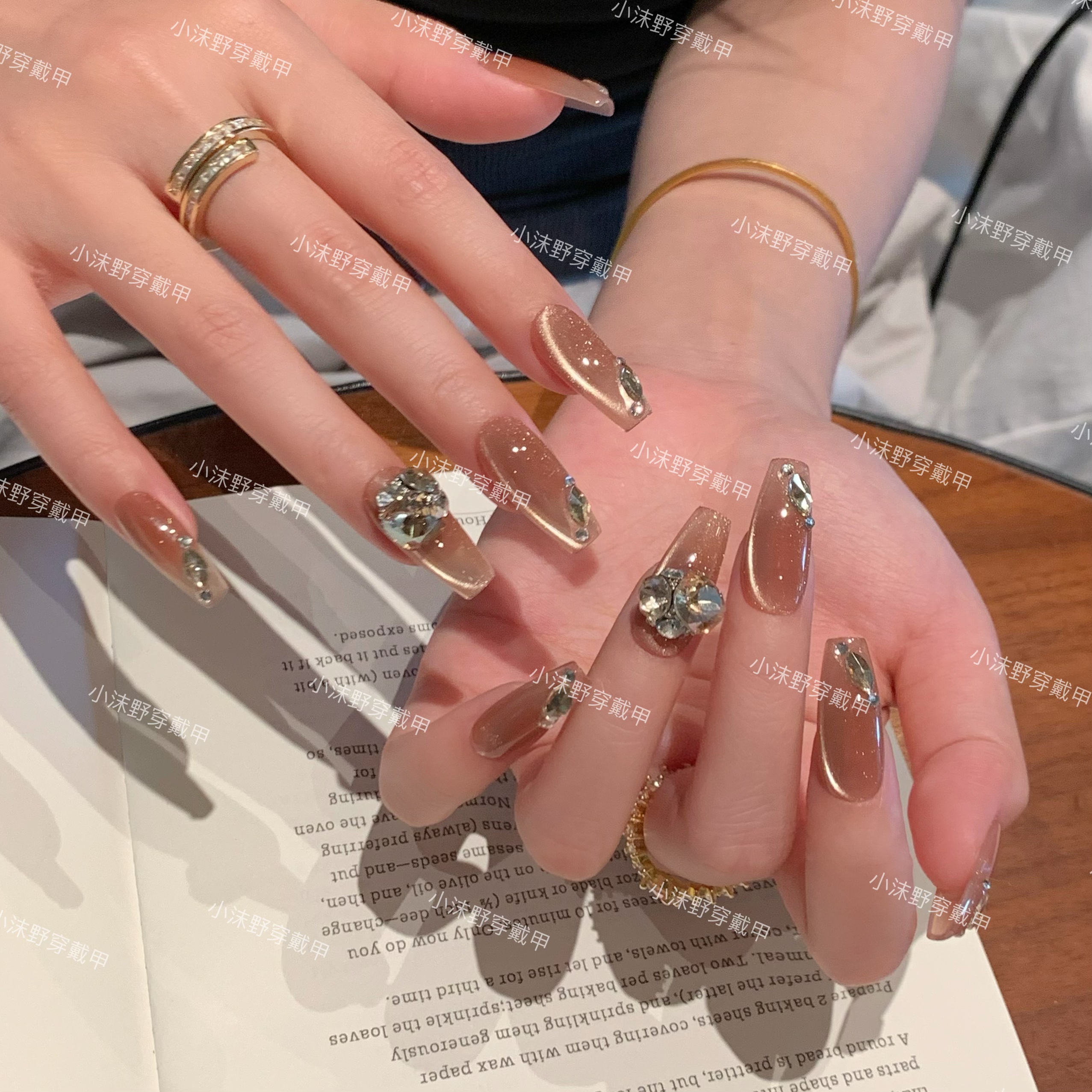 【乌龙冰茶】小沫野穿戴甲高级感闪钻爆闪法式猫眼款手工穿戴甲美甲