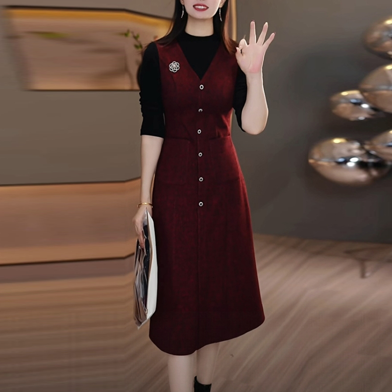 磨毛精纺轻奢名媛打底裙2025秋冬新款气质显瘦假两件内搭连衣裙子