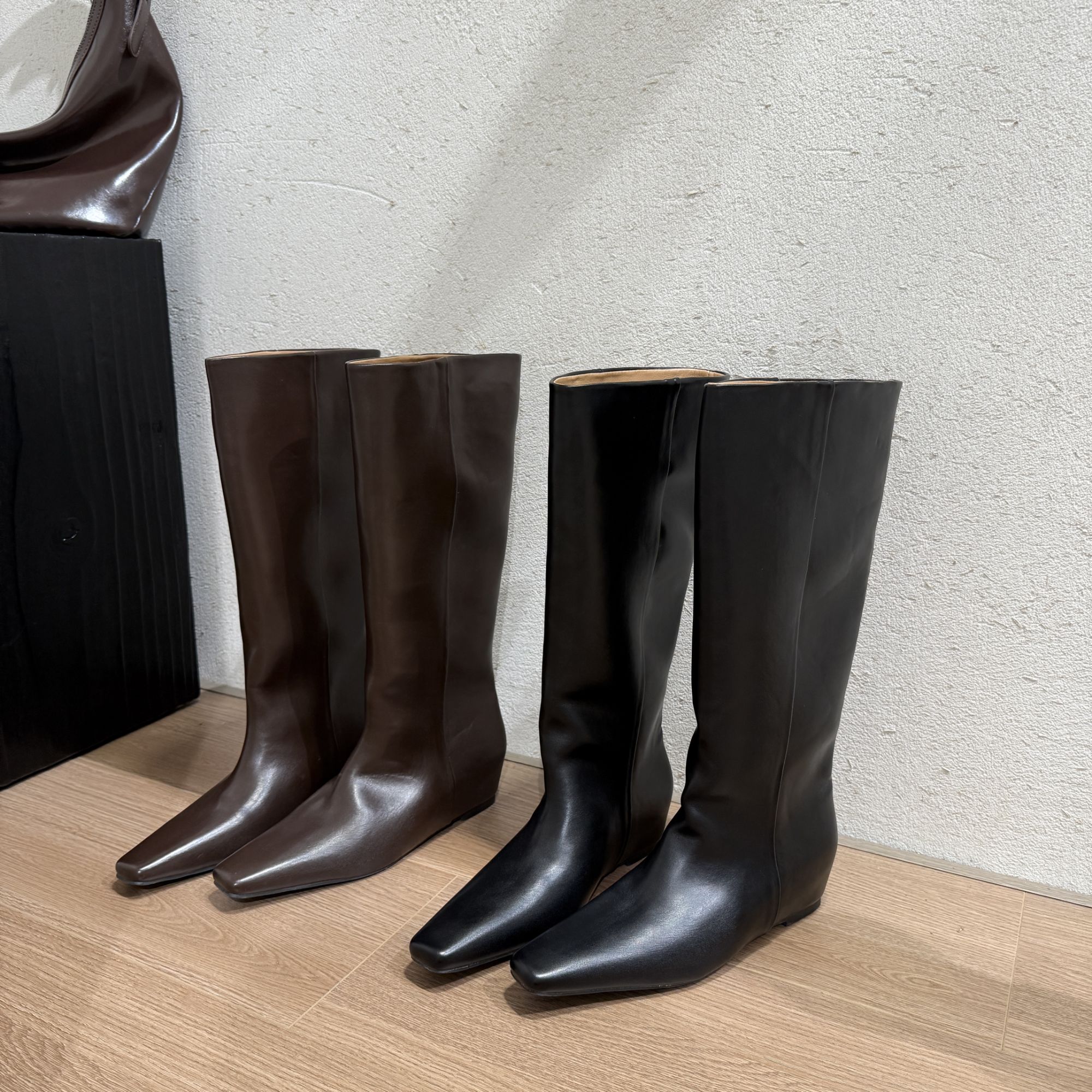 2025年秋冬复古方头直筒骑士靴子高级感显腿直不过膝内增高长靴女