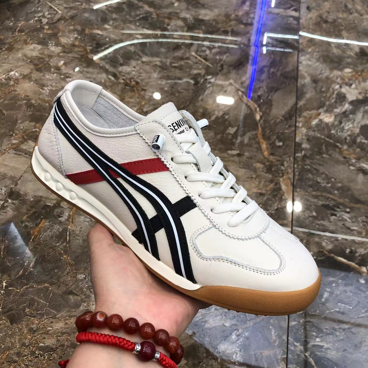 春季新款牛皮时尚运动休闲男鞋318730轻便潮流男士德训软底小白鞋