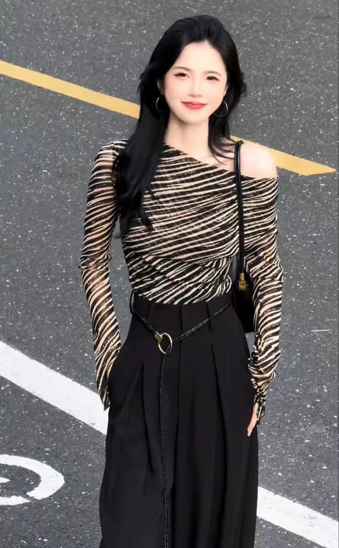 设计感斑马纹长袖T恤女2025秋季新款打底衫上衣+裤子套装