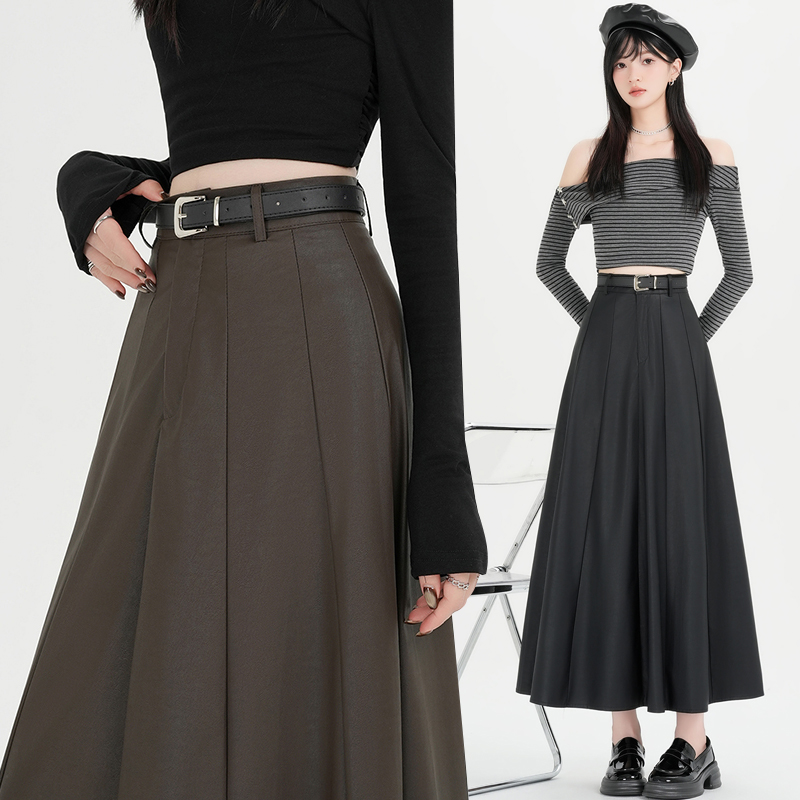 咖色皮裙半身裙女秋冬2025新款长款高腰显瘦垂感a字皮百褶伞裙A字