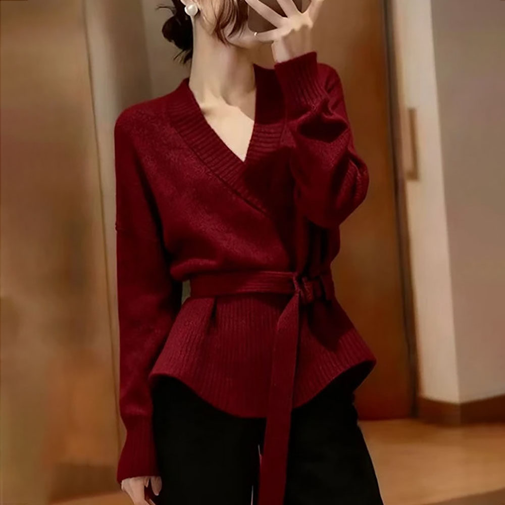 红色V领针织衫女秋冬慵懒风收腰显瘦高级感内搭打底毛衣长袖上衣