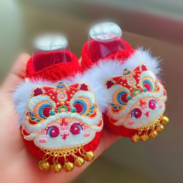 蛇宝宝新生婴儿满月百天周岁鞋礼物手工编织成品醒狮鞋红色喜庆