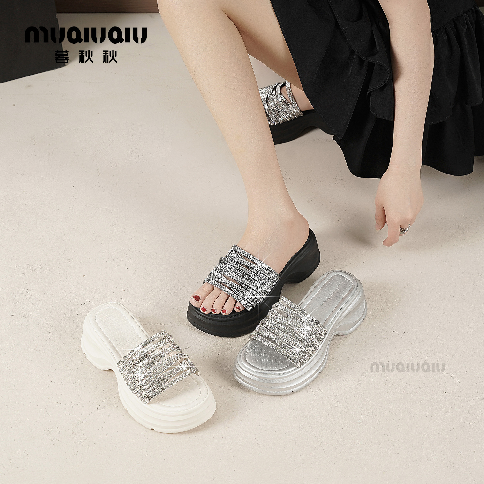 暮秋秋2025夏季新款网红一字拖时尚厚底亮钻外穿百搭高跟拖鞋女潮