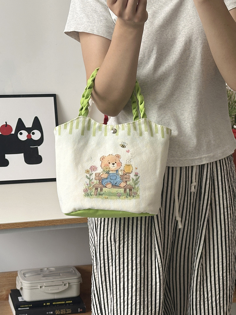 新款卡通菜篮子帆布包包女ins可爱风儿童学生零食包手提袋水桶包