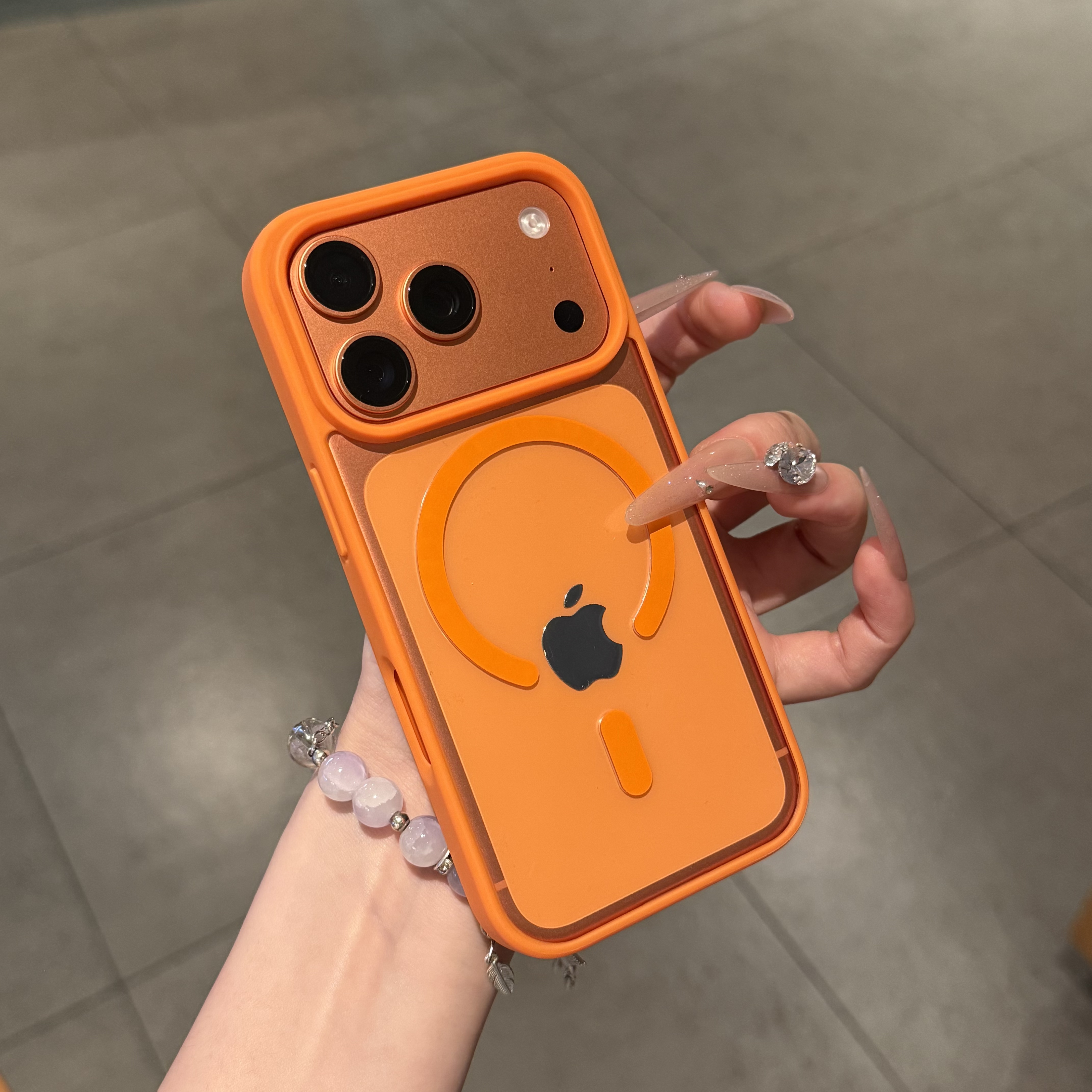 橙色磁吸肤感适用iPhone16/17promax手机壳iphone15/14/13/12简约