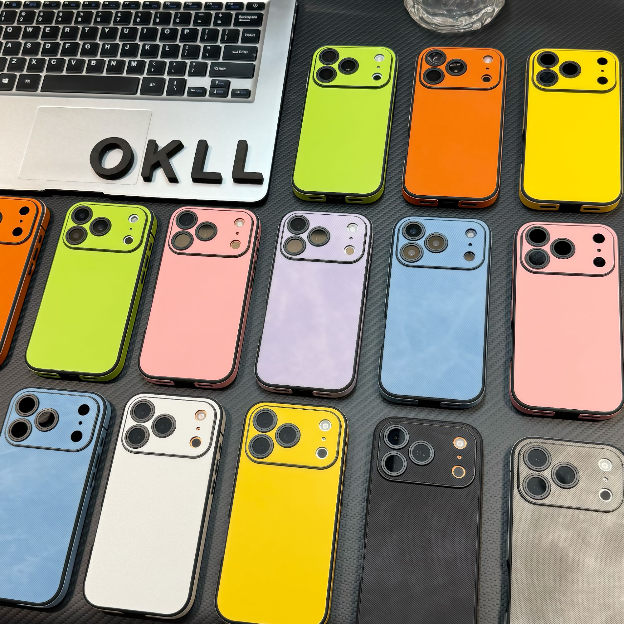 欧克里里高级贴皮适用苹果17promax/16/15手机壳iPhone14/13/12潮