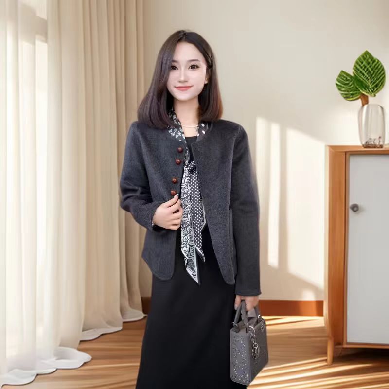 羊毛女长袖秋冬小香风常规款短外套双面设计师秋季气质（b8925）