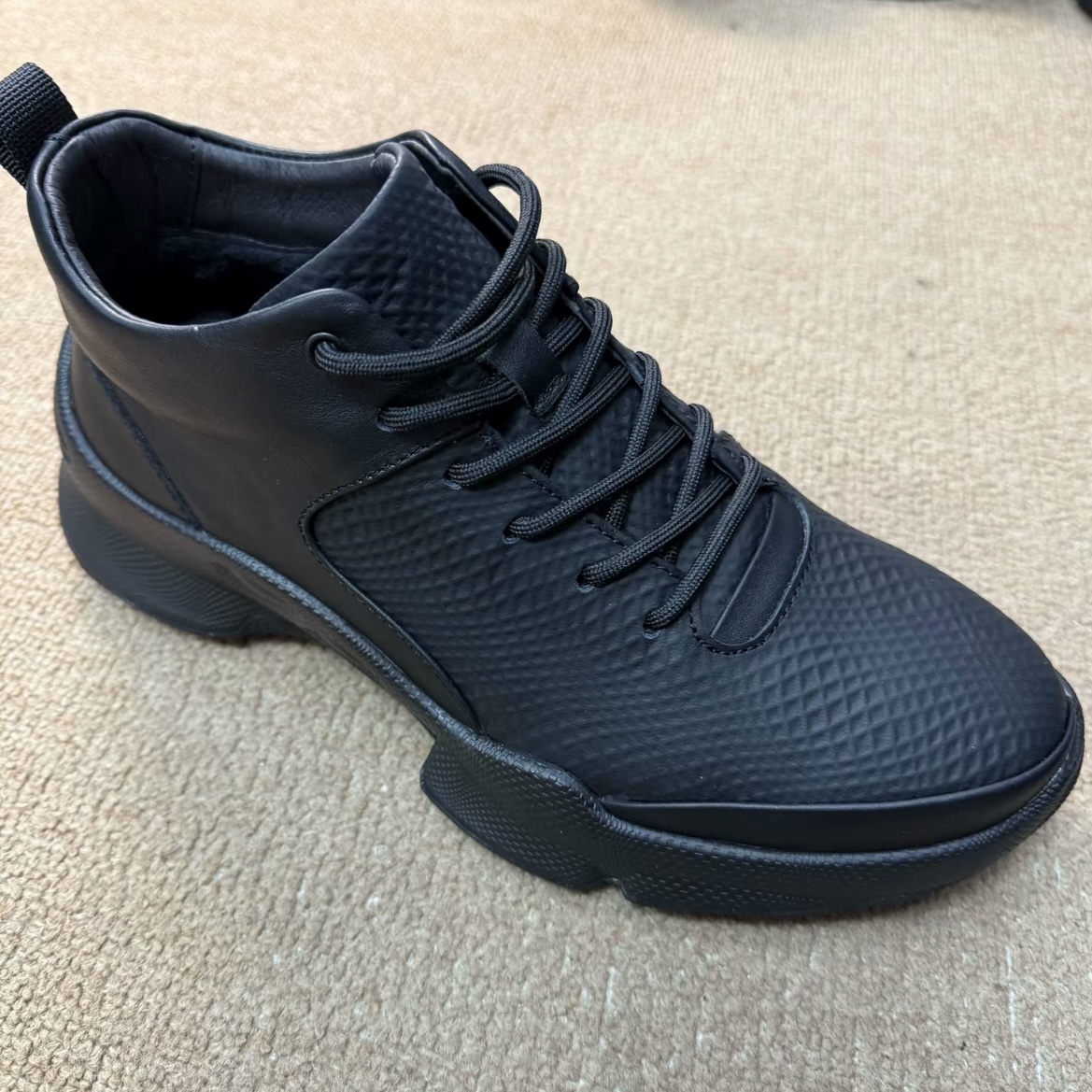 新鞋休闲软皮户外新款高帮侧系带男士黑色鞋韩版休闲男皮鞋