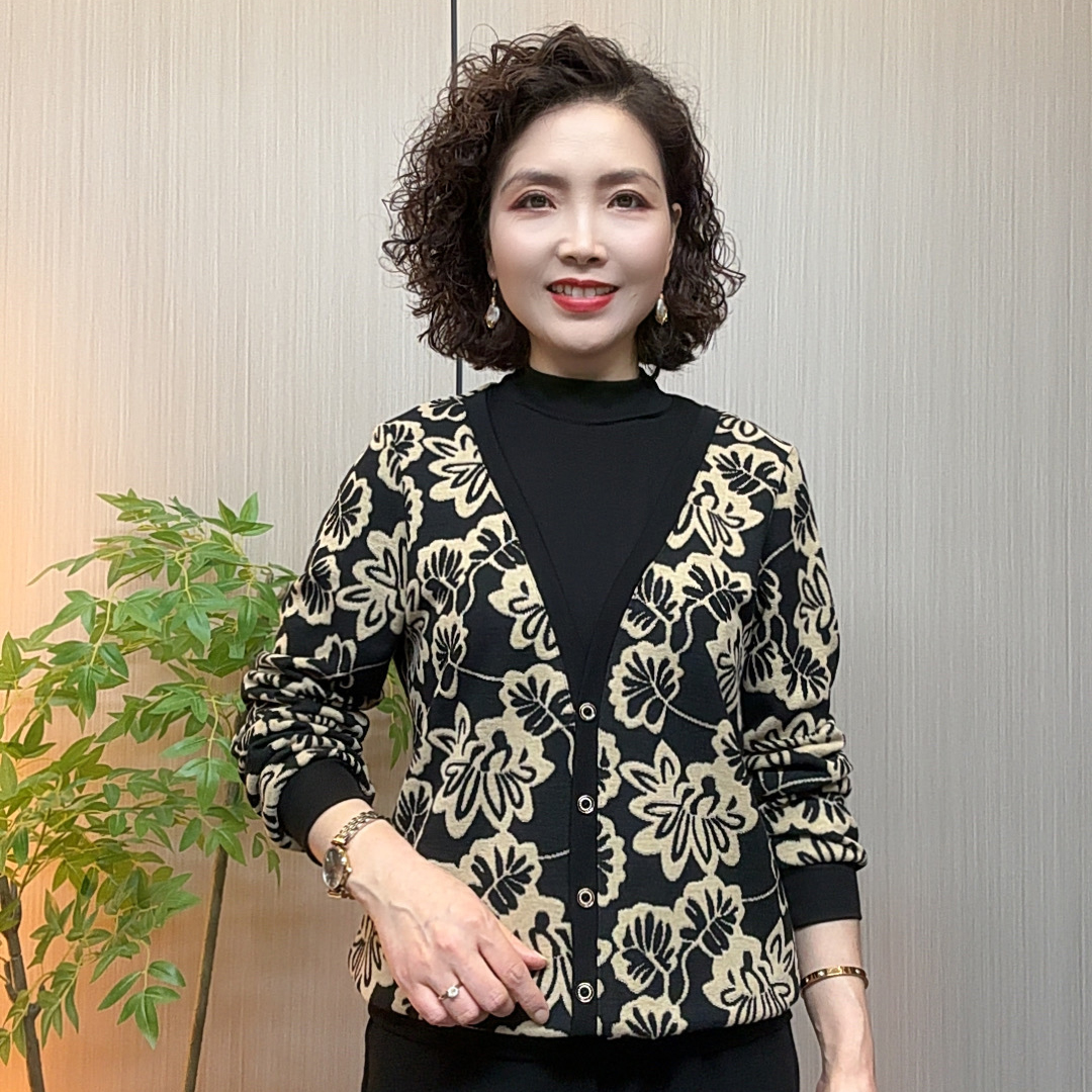 秋冬中老年妈妈装宽松洋气假两件气质流光风印花保暖加厚女打底衫