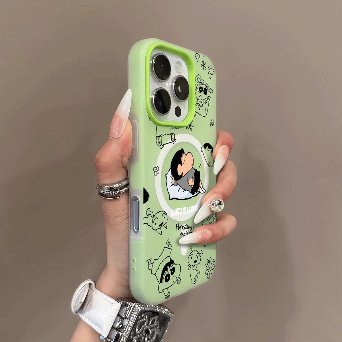 卡通蜡笔小新磁吸适用苹果16Pro磨砂iPhone15趣味14可爱13/12肤感