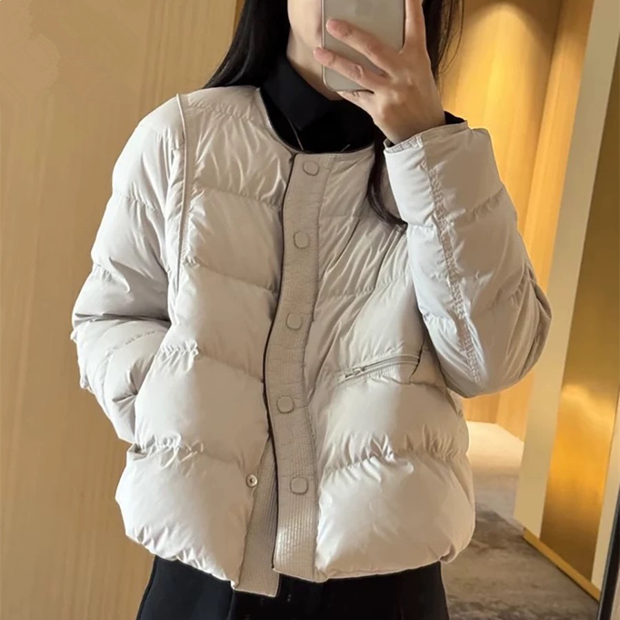 正版时尚圆领短款时尚轻薄羽绒服女装2025冬季新款保暖白鸭绒外套