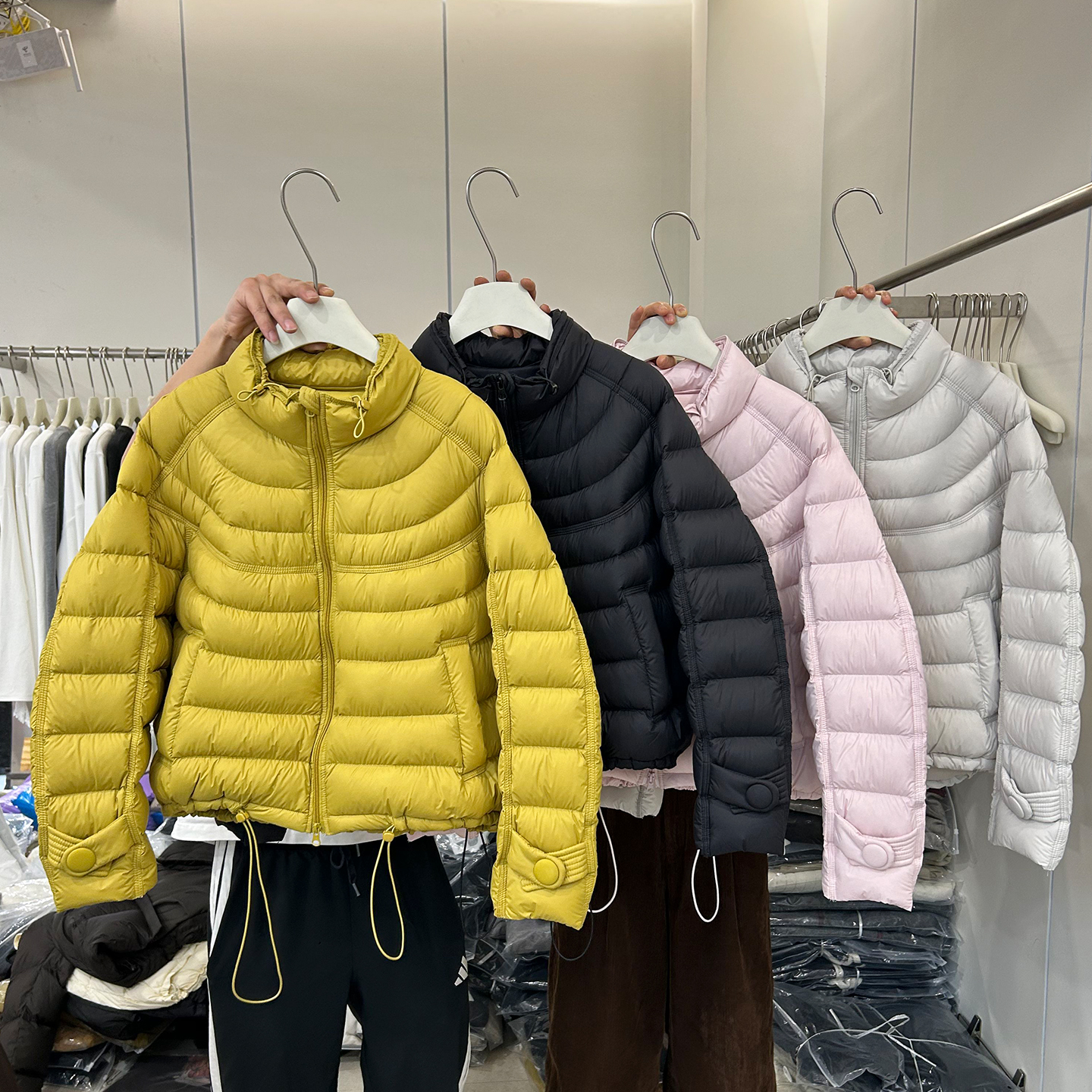 韩系立领轻薄排骨羽绒服女冬季2025新款流行爆款小个子白鸭绒外套