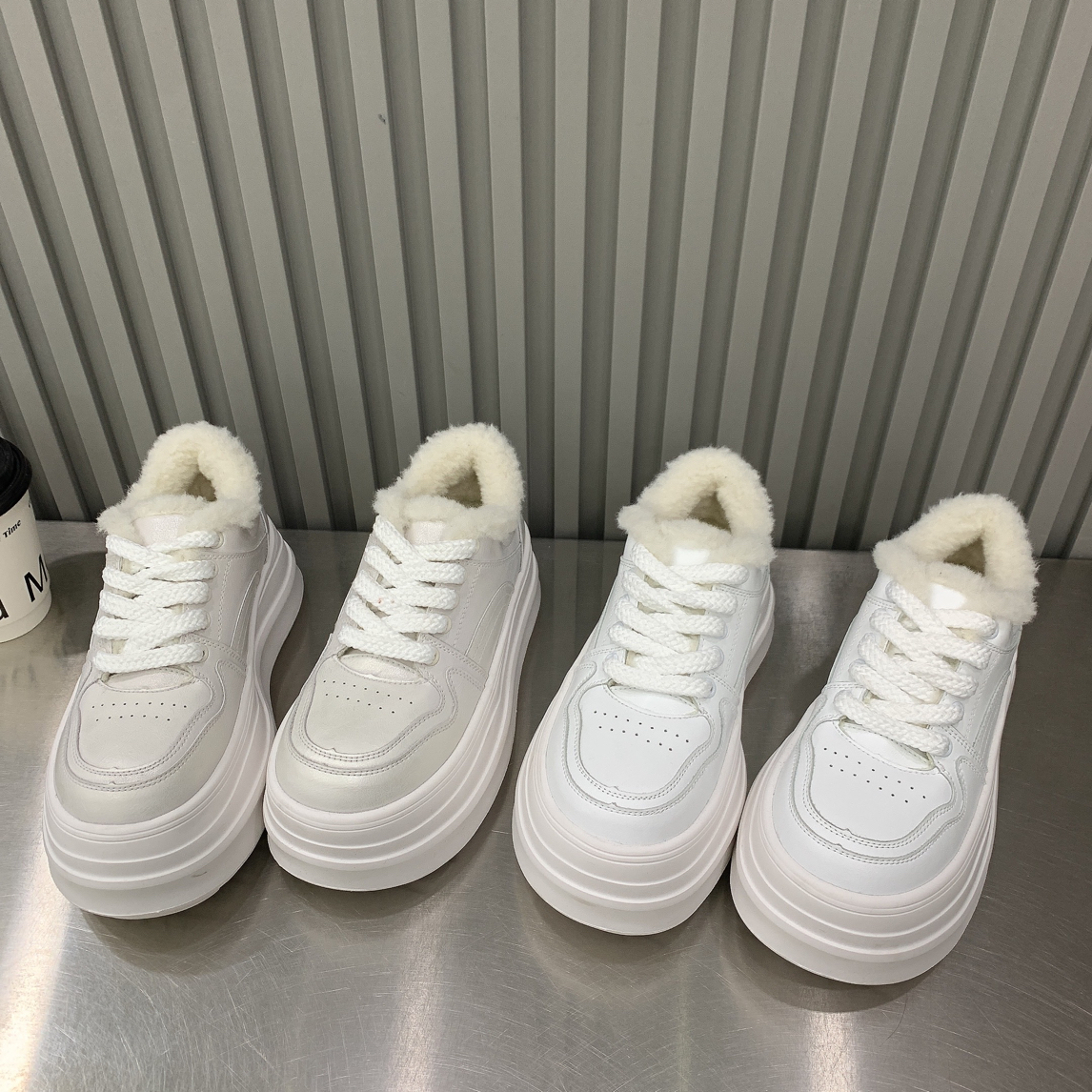 厚底小白鞋女2025新款秋冬小个子内增高百搭休闲运动松糕板鞋加绒