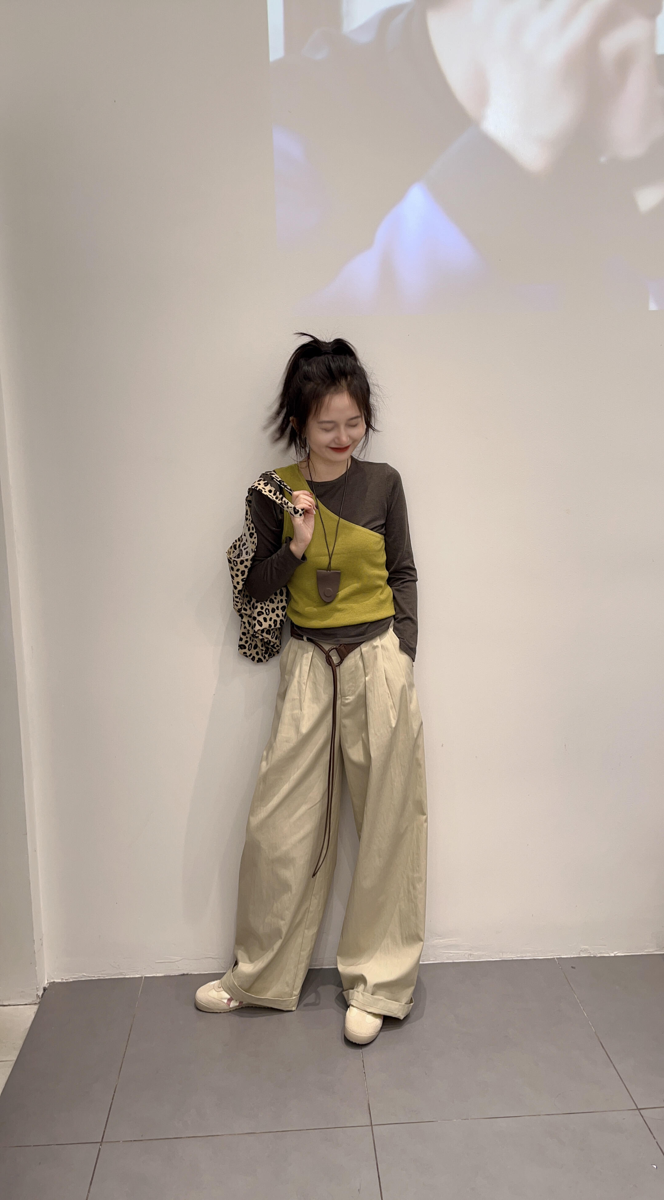 2025秋季新款韩系设计感打底针织衫斜肩背心两件套休闲裤三件套