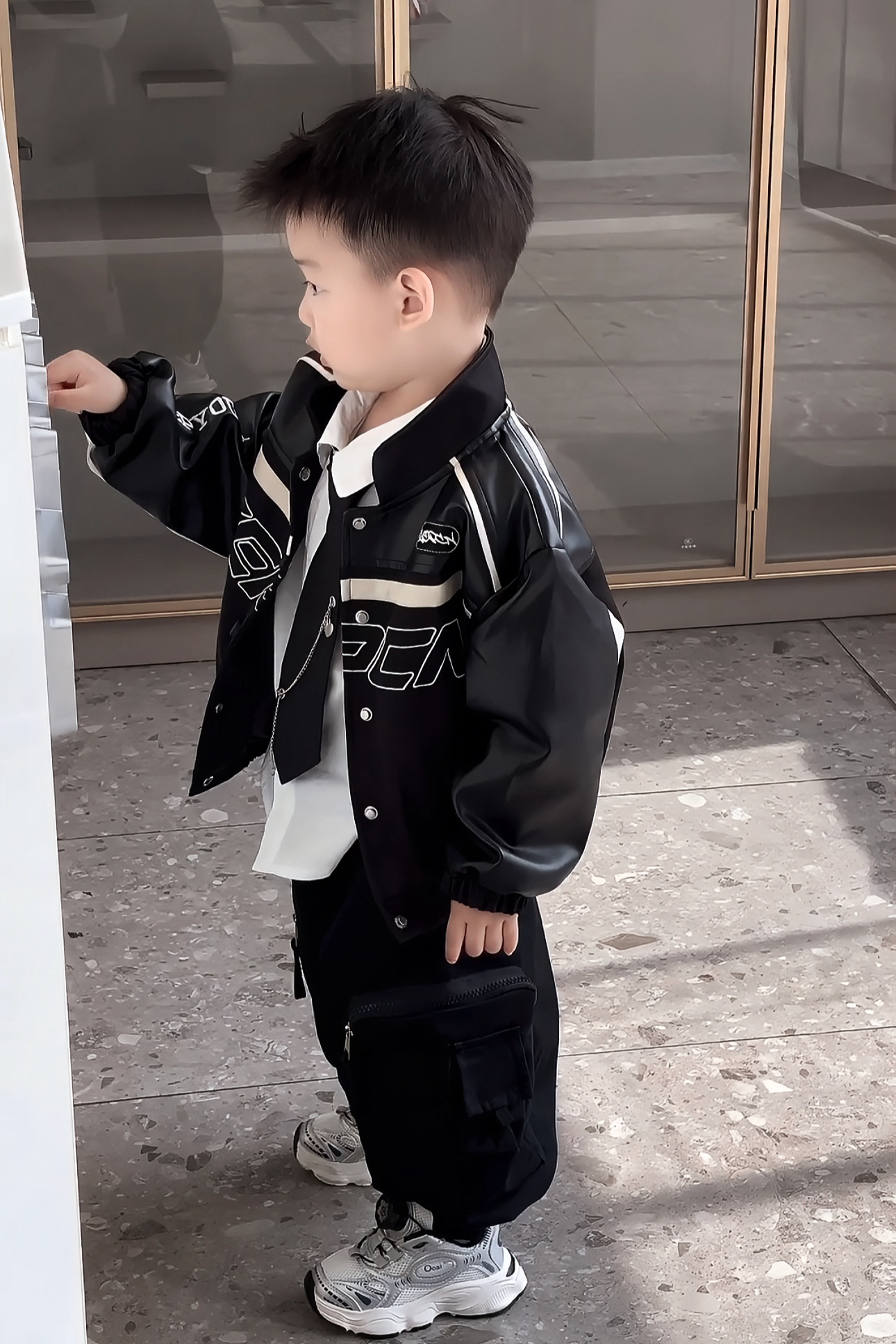 男童秋款机车夹克2025新品痞帅宽松外套工装长裤韩版痞帅版三件套
