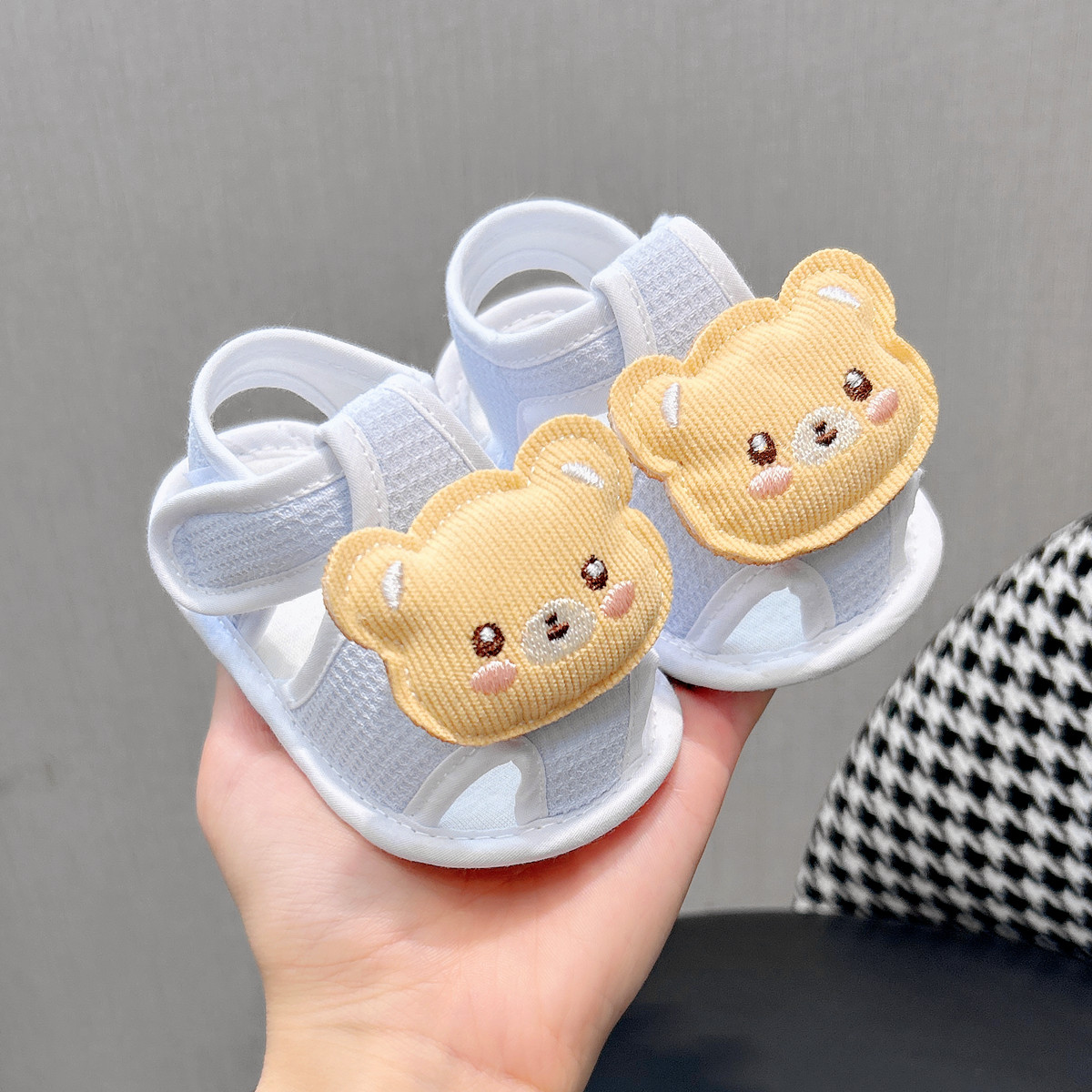 夏季0-1岁婴儿鞋男女宝宝软底步前鞋可爱棉布鞋子防滑透气凉鞋